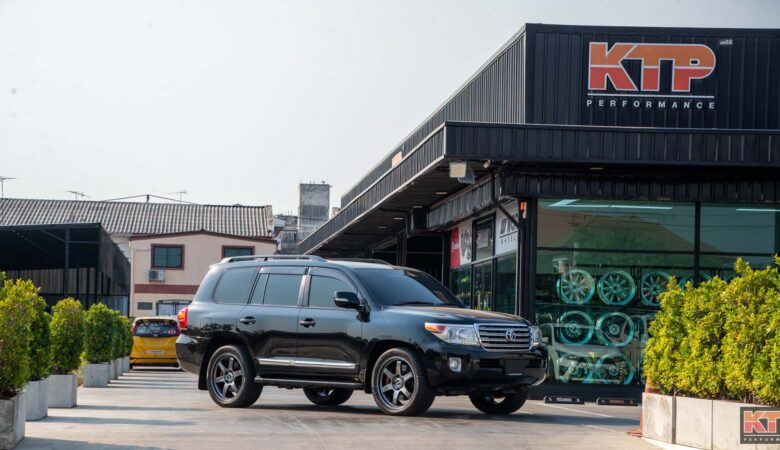 Toyota Land Cruiser ติดตั้งชุดเบรค Brembo GT-S