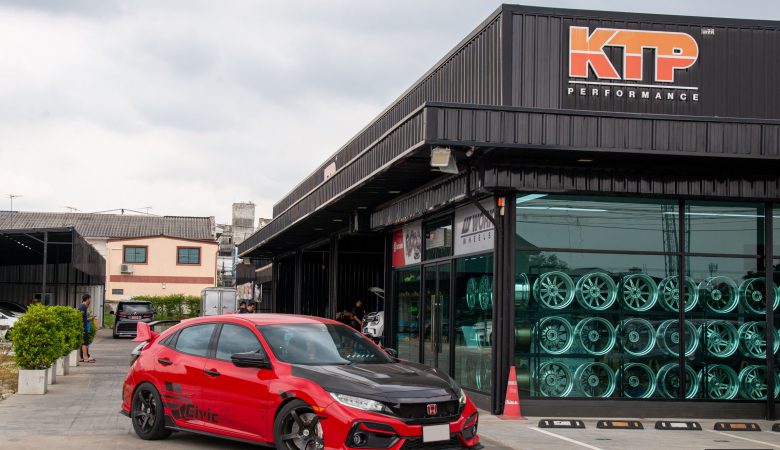 Honda Civic Fk ทำสีคาลิปเปอร์เบรค