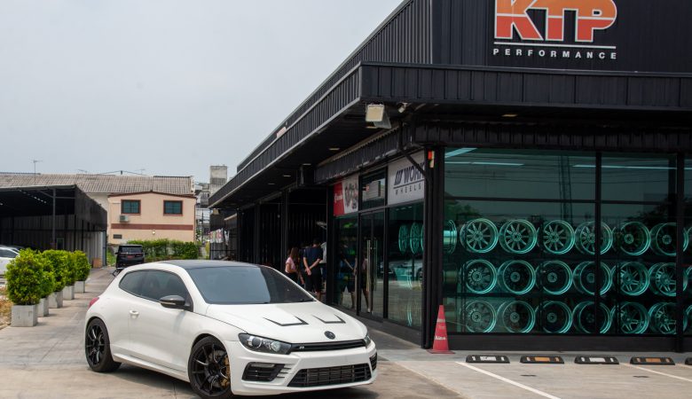 Volkswagen Sciroccoทำสีคาลิปเปอร์เบรค