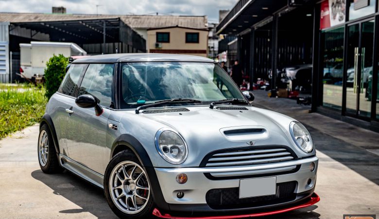 Mini Coopers ติดตั้งชุดเบรคหน้าAlcon  4pot