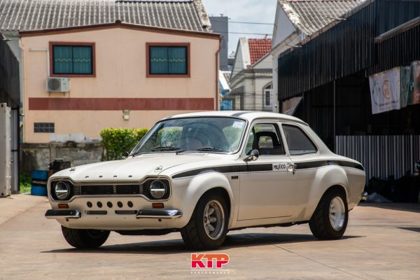 Ford Escort Mexico ติดตั้งชุดเบรคหลัง Wilwood พร้อมเบรคมือสลิง